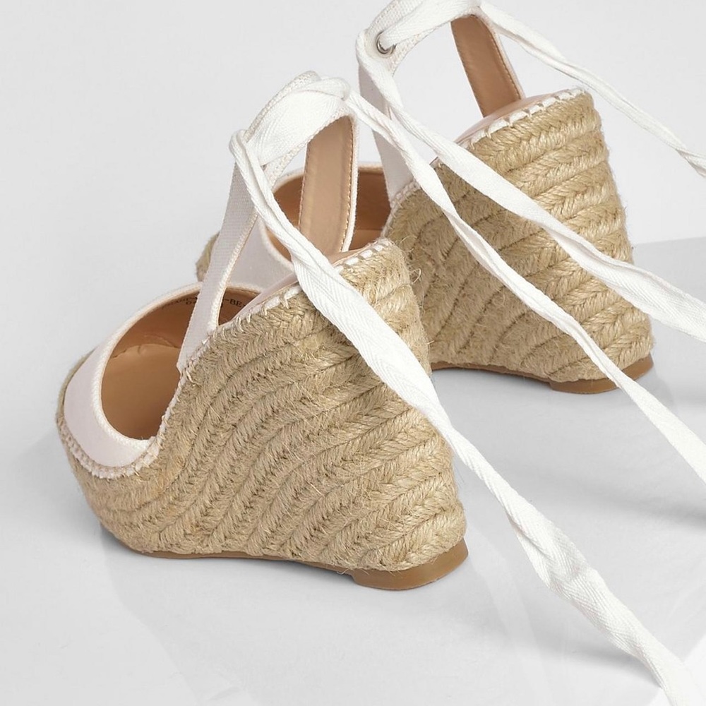 💕BooHoo Wrap Up Wedges💕 - Picture 4 of 10